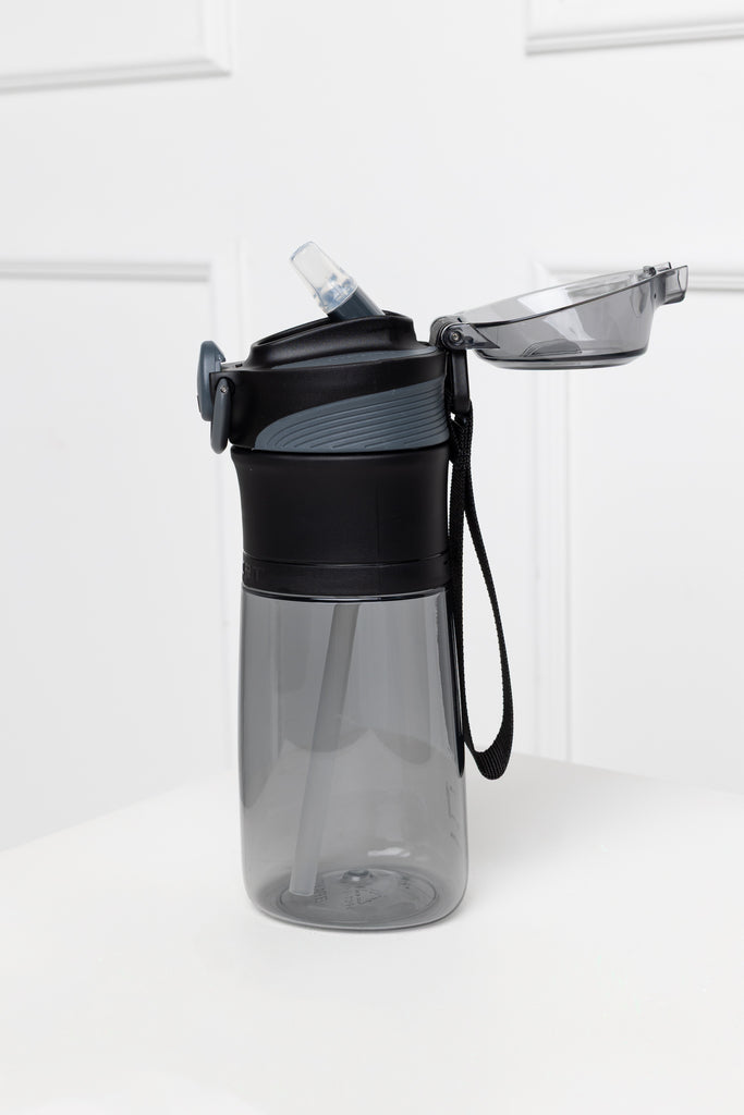 Vandens gertuvė sportui juoda