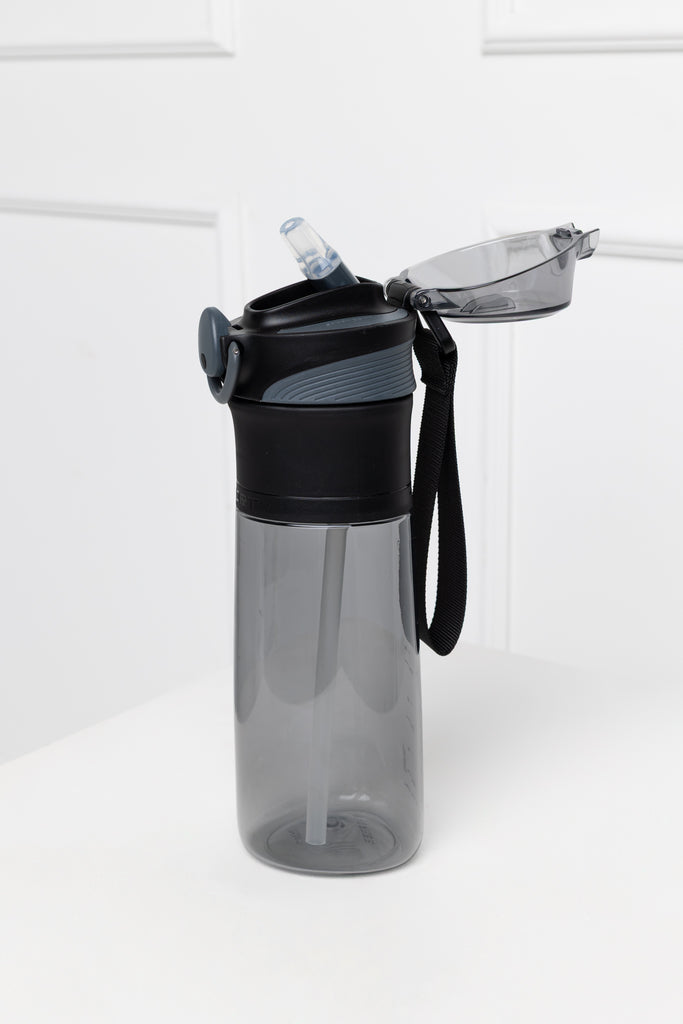 Juoda sportine gertuve