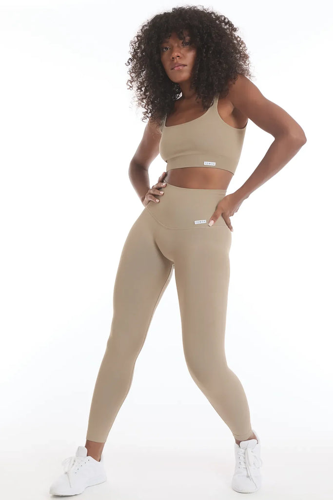 Sportinis kostiumelis smelio spalvos