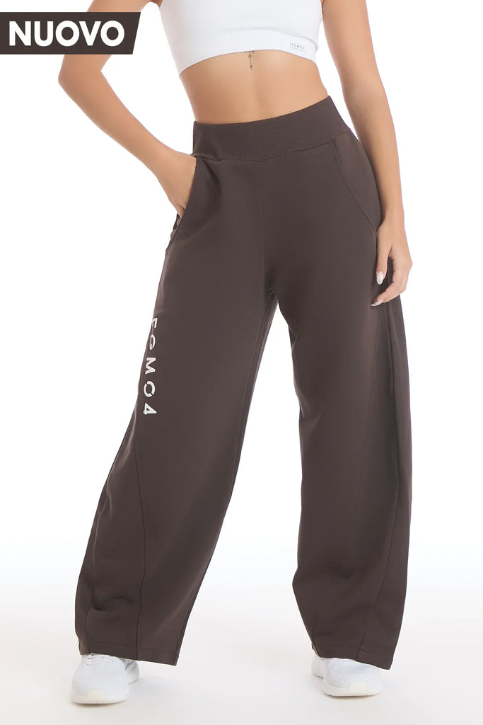 Sokolado spalvos laisvalaikio kelnes moterims