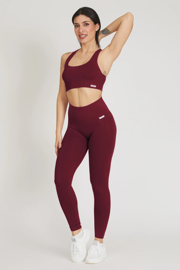 Sportinis kostiumelis bordo slimwear